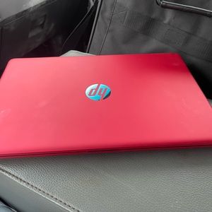 Ho. Red labtop